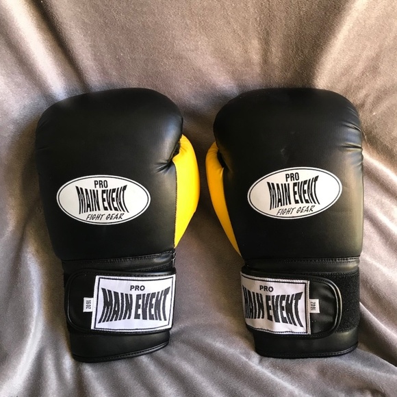 main event boxing gloves